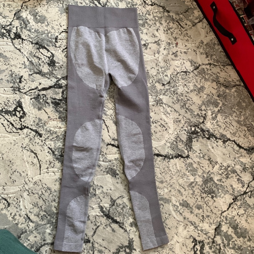 NWOT Ribbed Seamless Leggings